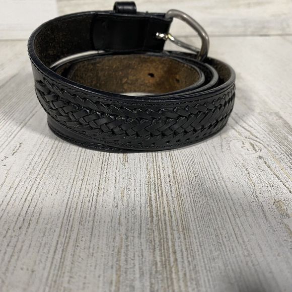 Vtg Men's Black Oil Tanned Leather Braided Belt Western Solid Brass Buckle 40" - Picture 2 of 6